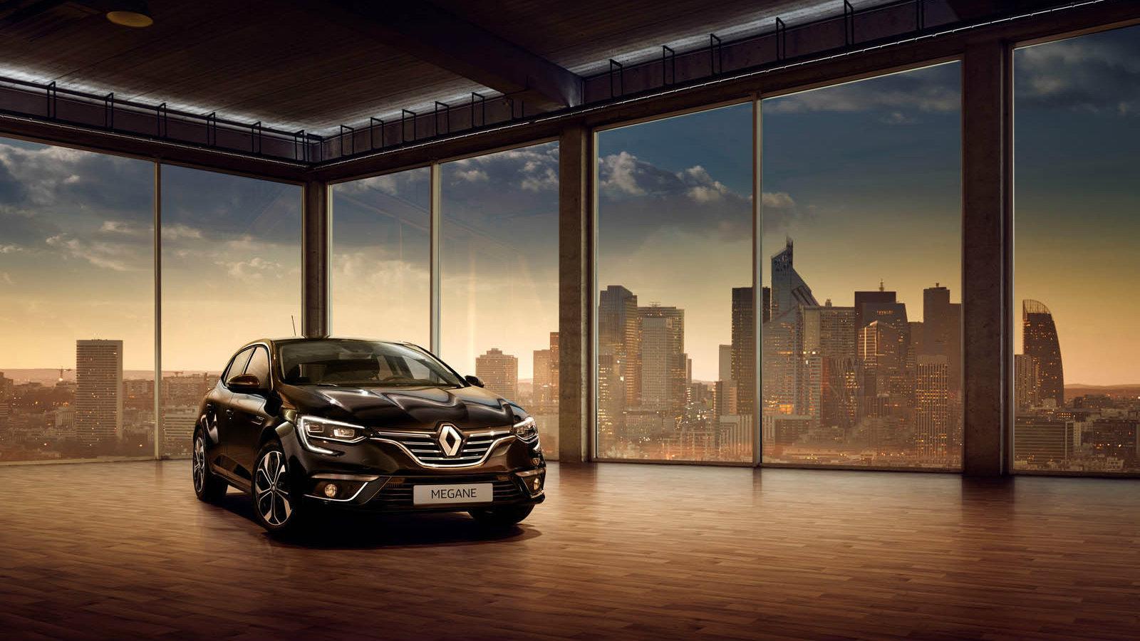 Αν και δεν έχει δική της μάρκα πολυτελείας, η Renault προσπαθεί να προωθήσει τα μοντέλα της σε πιο premium κοινό, ειδικά στη Γαλλία.