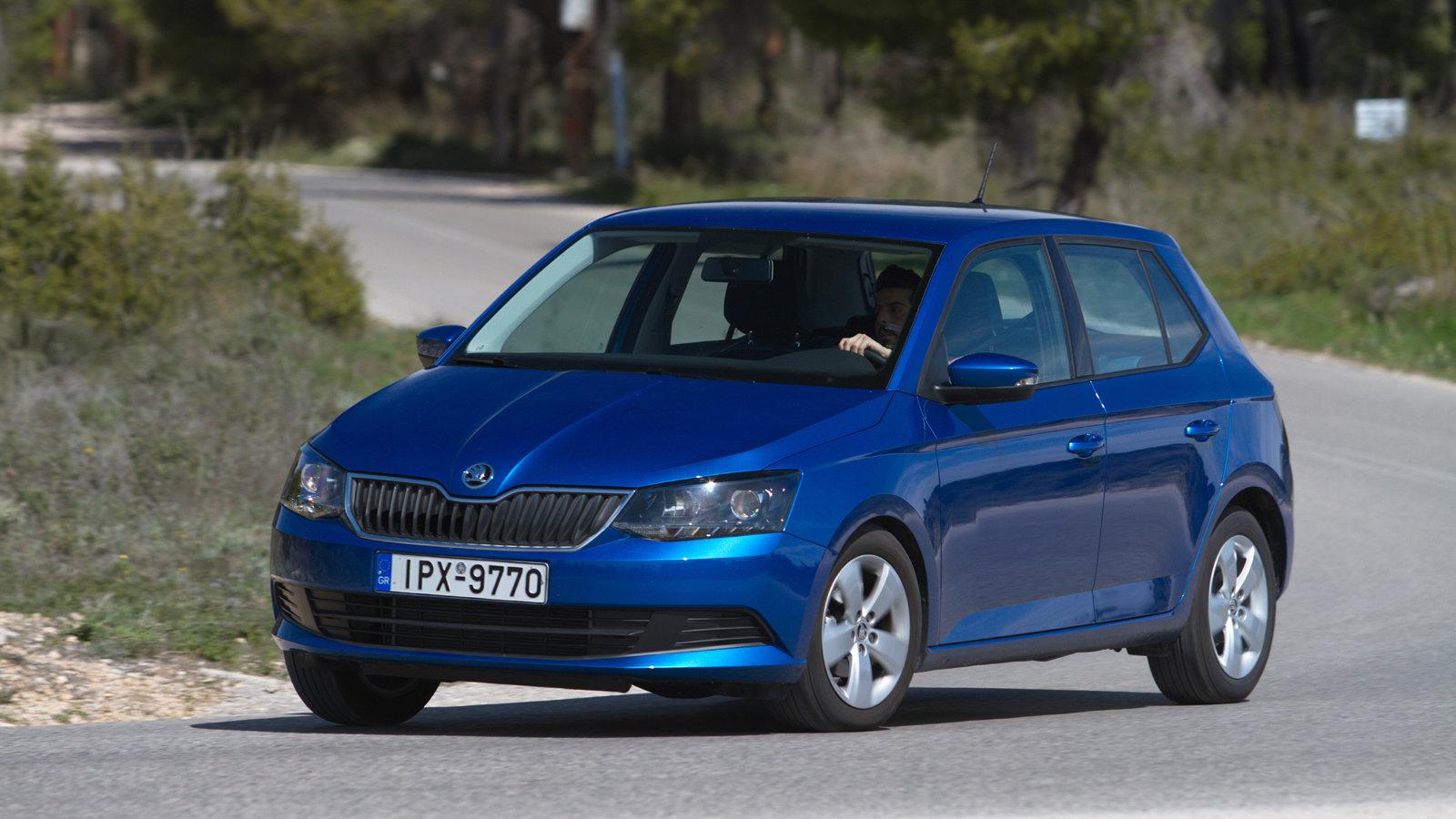 Στη γκάμα των εκδόσεων του μοντέλου, που είναι πολύ ικανό ακόμα και για να εξυπηρετήσει οικογενειακές ανάγκες χάρη στους χώρους για τους επιβάτες και 