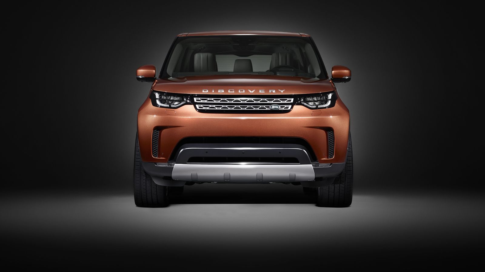 Με μια φωτογραφία teaser του μπροστινού μέρους του νέου Land Rover Discovery, η βρετανική φίρμα μας προετοιμάζει για την επίσημη παρουσίαση του νέου τ