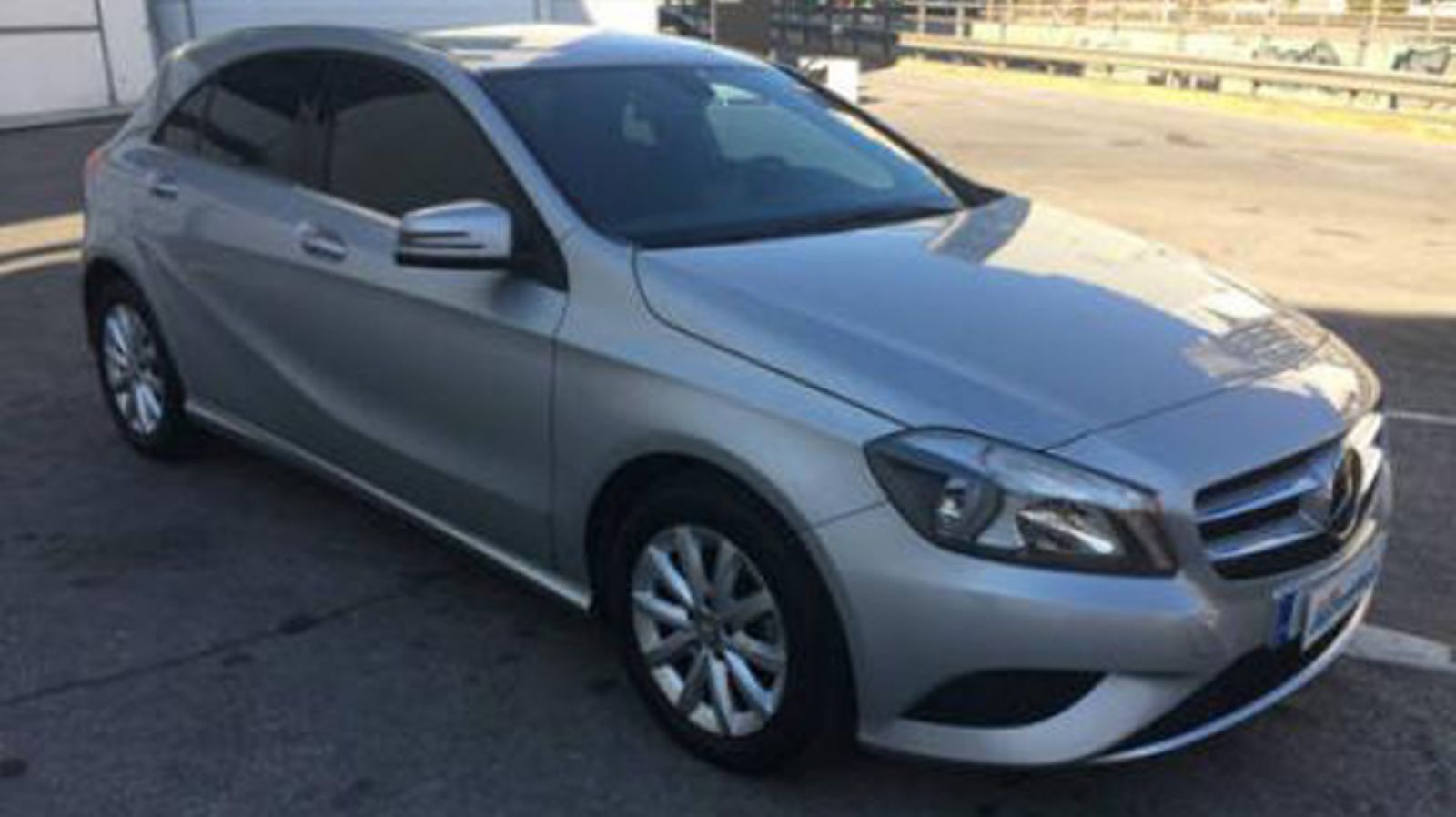 Δείτε την αυτόματη, πετρελαιοκίνητη, Mercedes A 180 CDI 7G-DCT του 2015.