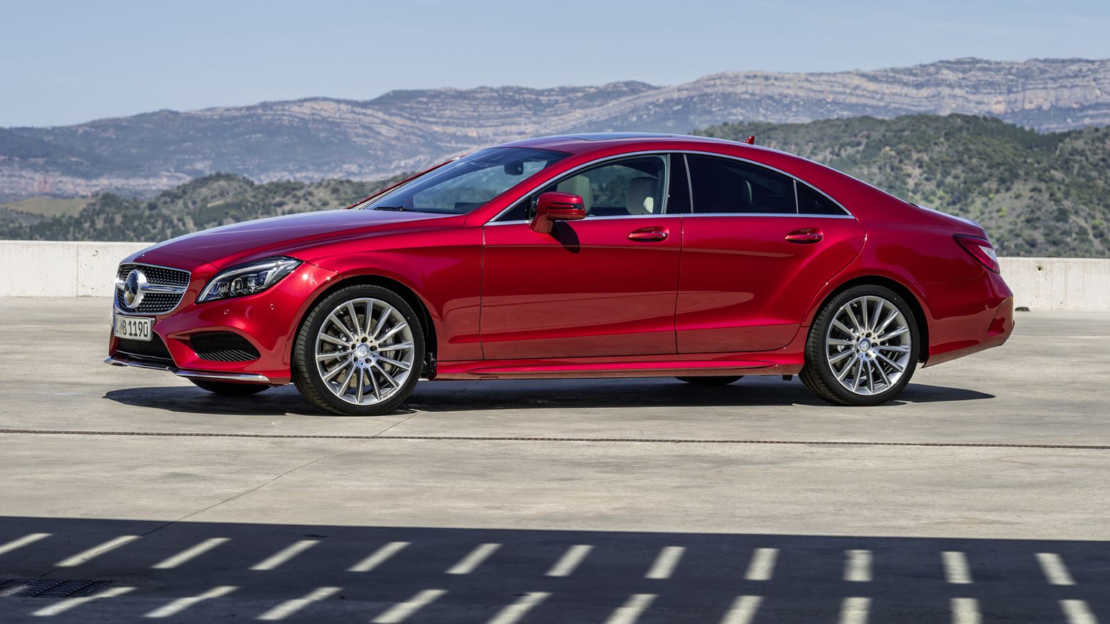 Οι επισκέπτες της έκθεσης του Λος Αντζελες, θα έχουν τη δυνατότητα από την 1η ως τις 10 Δεκεμβρίου, να δουν από κοντά πρώτοι τη νέα γενιά της Mercedes