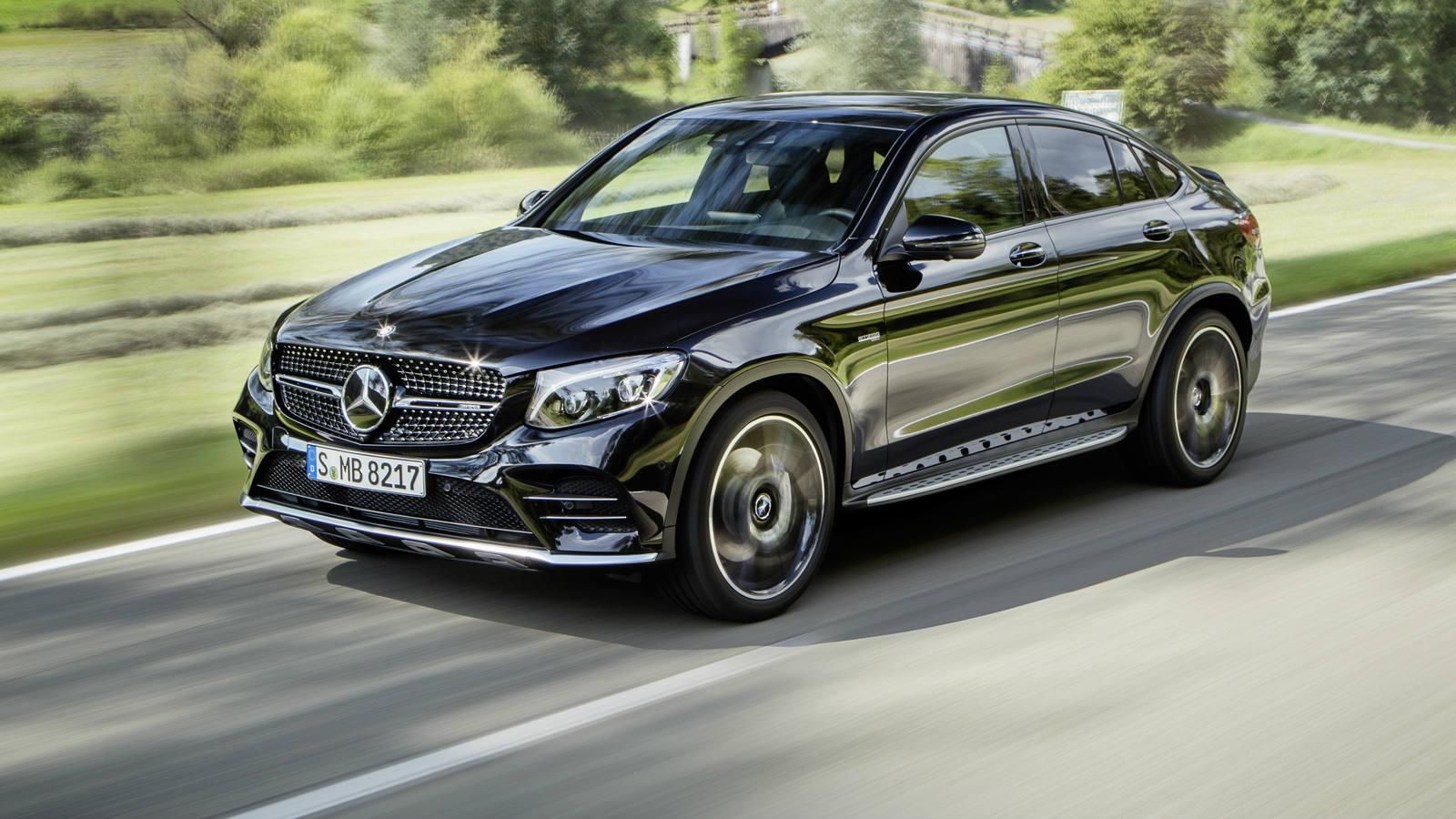 H Mercedes-AMG μας παρουσιάζει τη νέα GLC 43 4MATIC Coupe, ένα «καυτό» crossover με 3λιτρο V6 twin turbo σύνολο 367 ίππων, που θυμίζει με τις επιδόσει