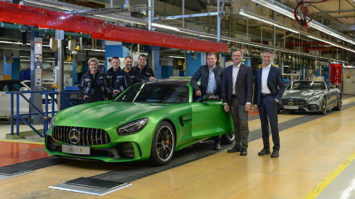 Ξεκίνησε η παραγωγή για τα δύο γερμανικά supercars.