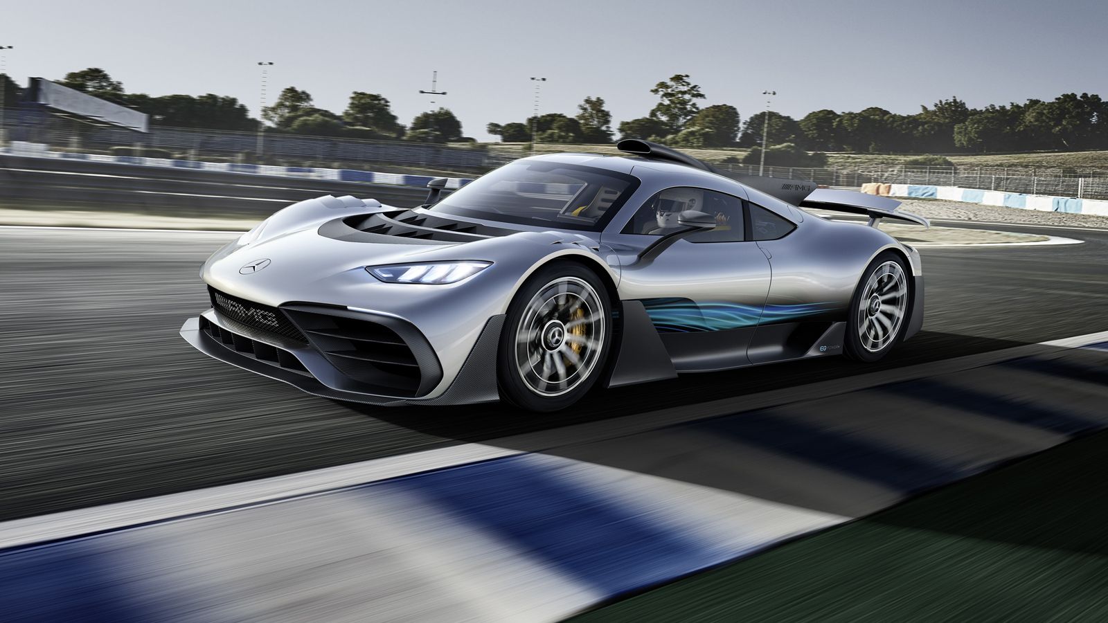 Μπορεί η Mercedes-AMG Project One να μην έχει μπει ακόμα στις γραμμές παραγωγής της εταιρείας, αλλά ένα αντίτυπό της βρίσκεται ήδη προς πώληση, με τιμ