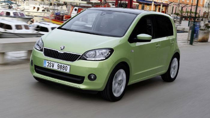 Η πρώτη αλλαγή που παρατηρείται είναι τα LED φώτα ημέρας.	