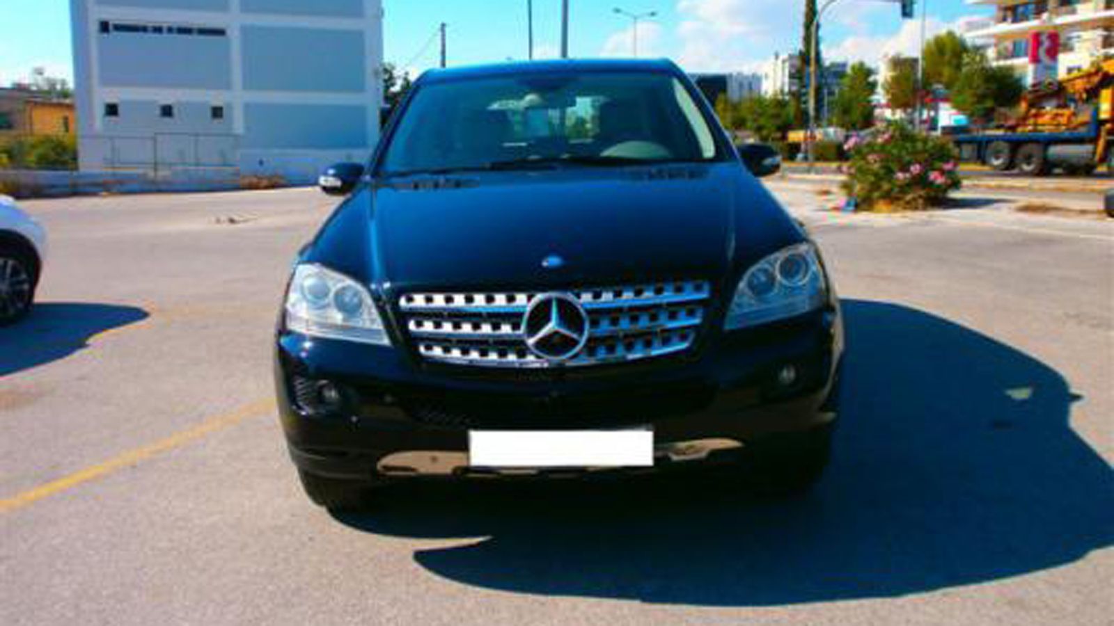Tι θα λέγατε για μια άριστα μεταχειρισμένη Mercedes ML350 4MATIC του 2007;