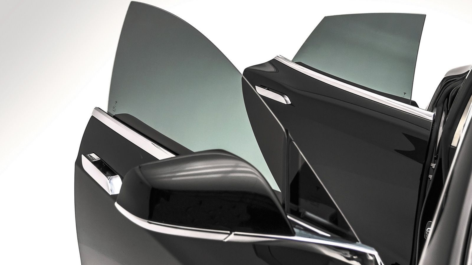 Οι αντηλιακές μεμβράνες προσφέρουν από έξω εμφάνιση και από μέσα …άνεση, ενώ συμβάλλουν ακόμα και στην οικονομία καυσίμου.