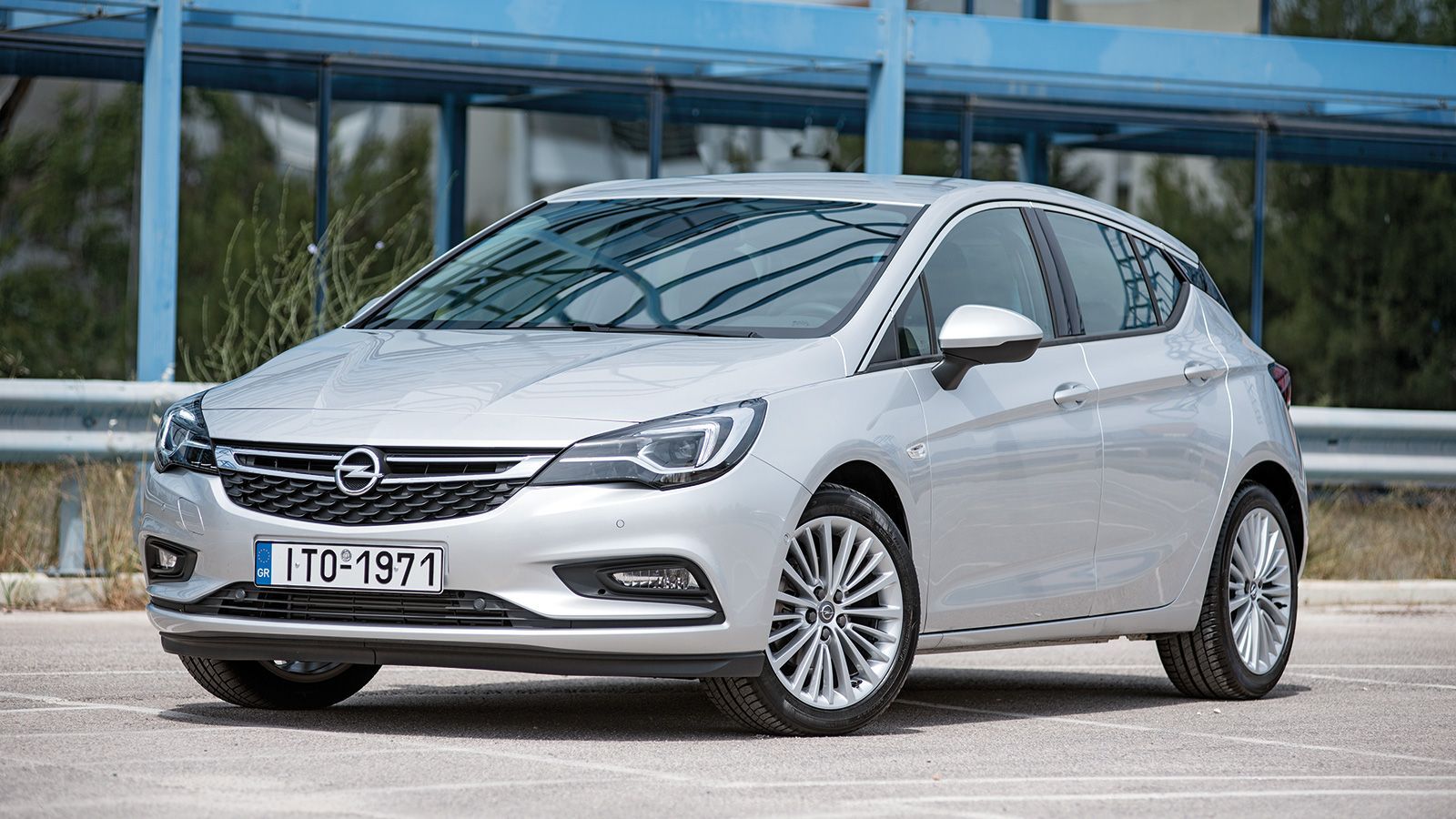 ����������� �� ��� Opel Astra �� �� 1,0 Ecotec ������ ��� 105 �����.