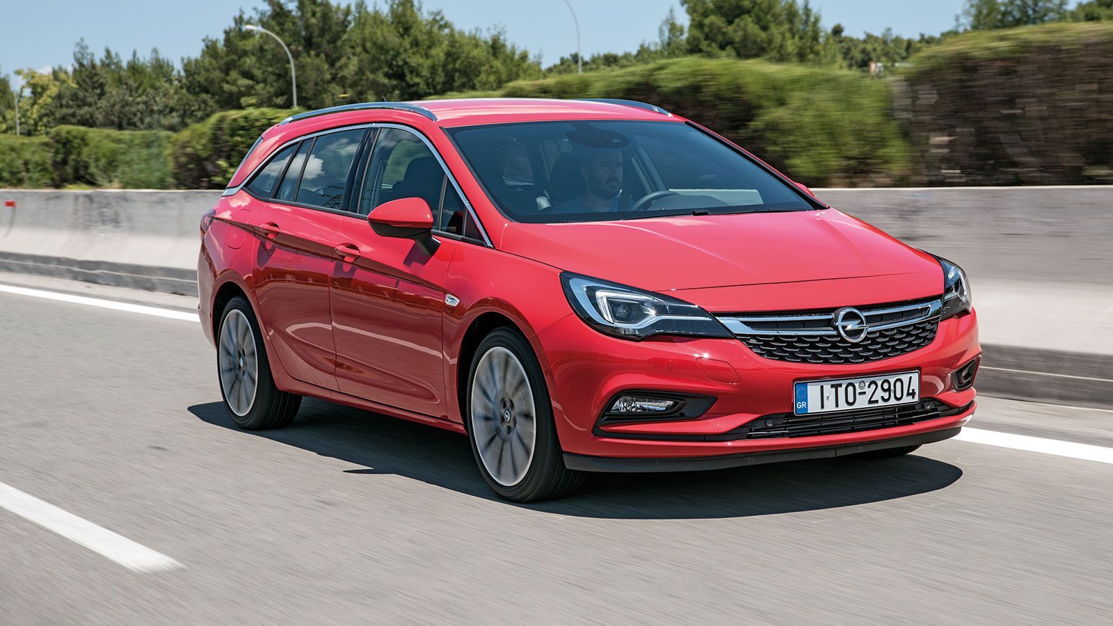����������� �� ��� Opel Astra Sports Tourer �� ��� diesel �������� 1,6 CDTI BiTurbo ��� 160 �����.