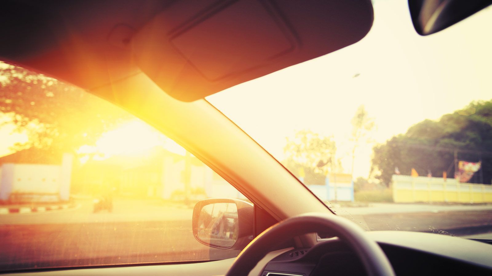 Προστατεύστε το αυτοκίνητο αλλά και τον εαυτό σας, τοποθετώντας στο αμάξι σας αντηλιακές μεμβράνες.