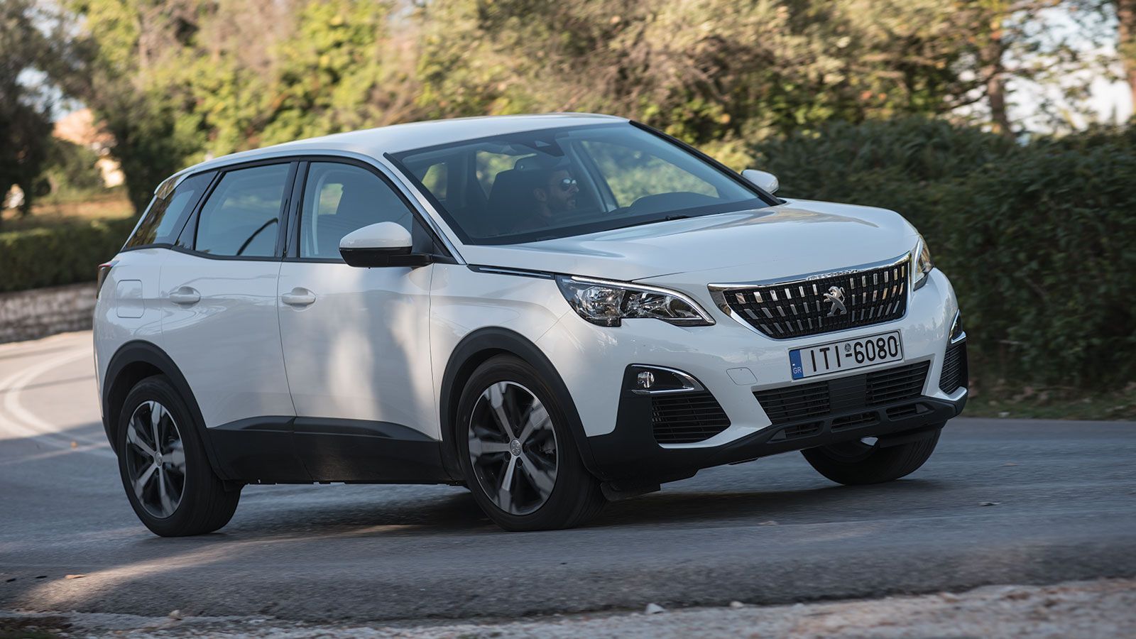Δοκιμάζουμε το Peugeot 3008 με τον βενζινοκινητήρα 1,2 λτ.