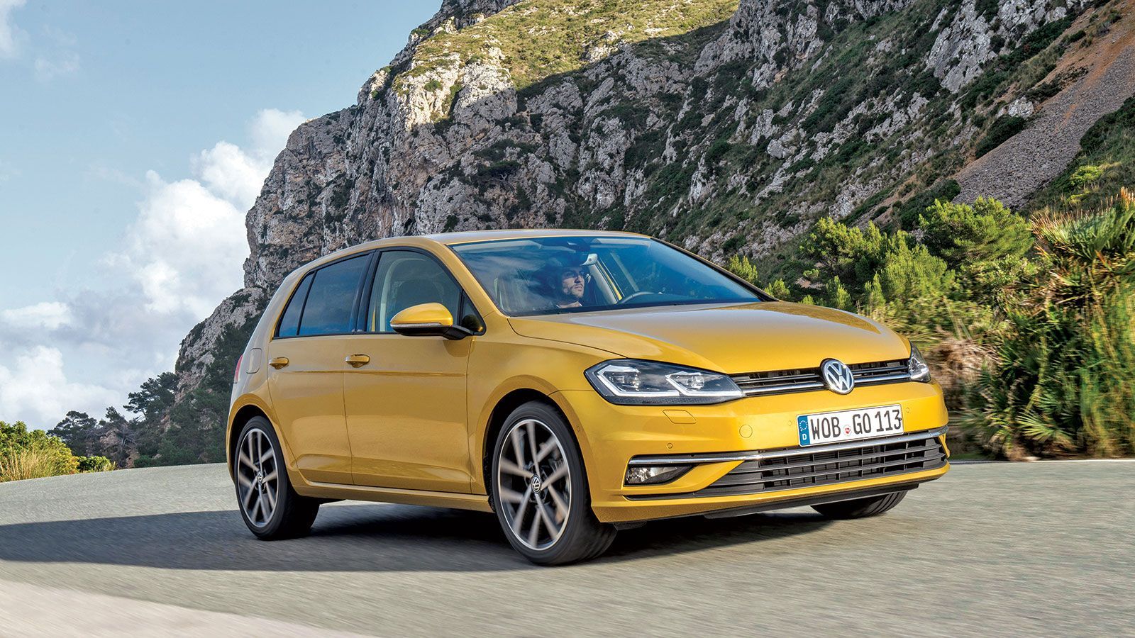 Αυτό είναι το ανανεωμένο VW Golf και έχει ουσιαστικές αλλαγές.