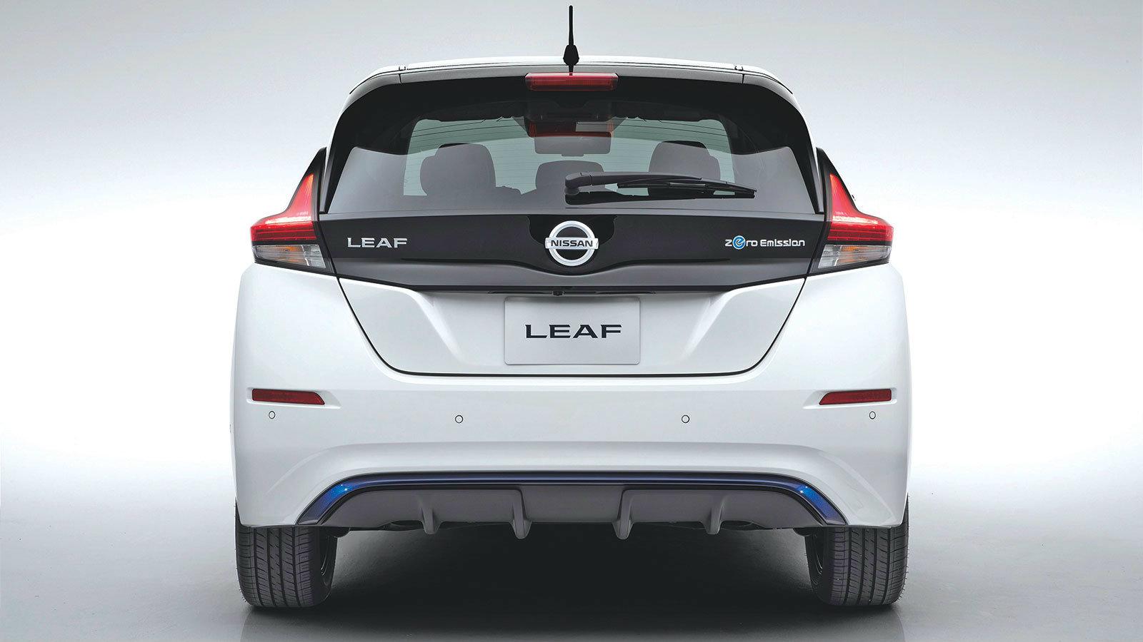 Η γνωστή φόρμα του family look των μοντέλων της Nissan, τώρα και το Leaf II για να μην το μπερδεύει ο εξωτερικός παρατηρητής με κάποιο άλλο.