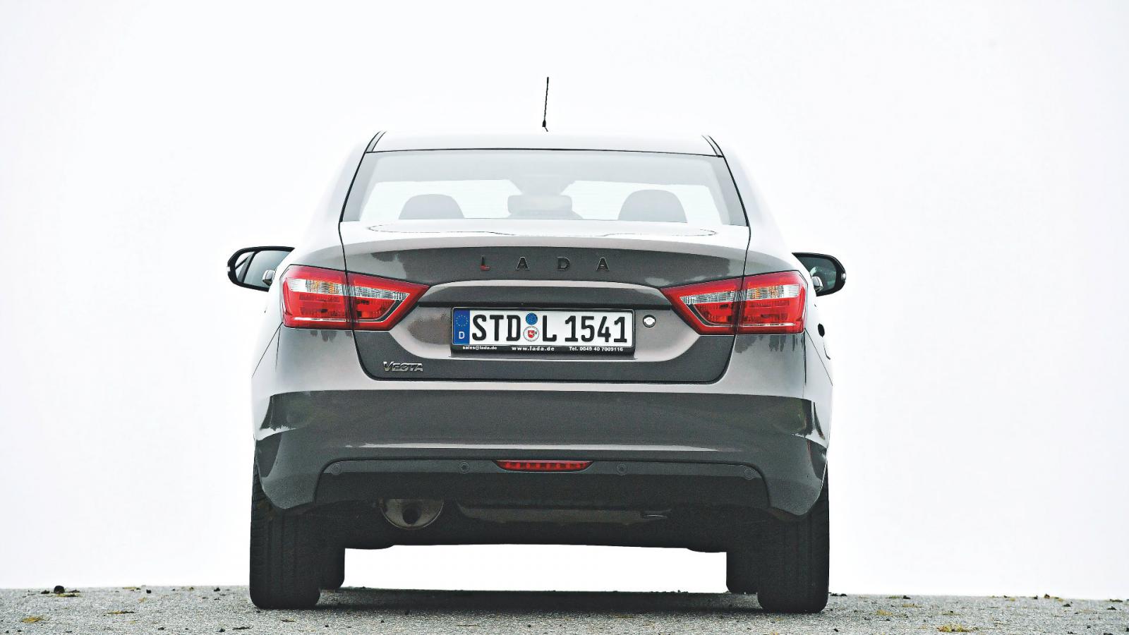 Όμορφο look από τον αρχισχεδιαστή Steve Mattin, ο οποίος ήρθε από την Volvo το 2011.