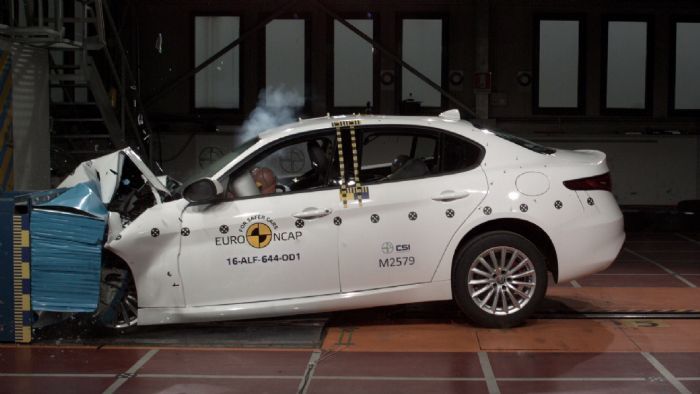 Την υψηλότερη βαθμολογία που έχει πετύχει ποτέ ένα αυτοκίνητο, ακόμη και μετά την υιοθέτηση αυστηρότερων κριτηρίων από το σύστημα αξιολόγησης, κατάφερ