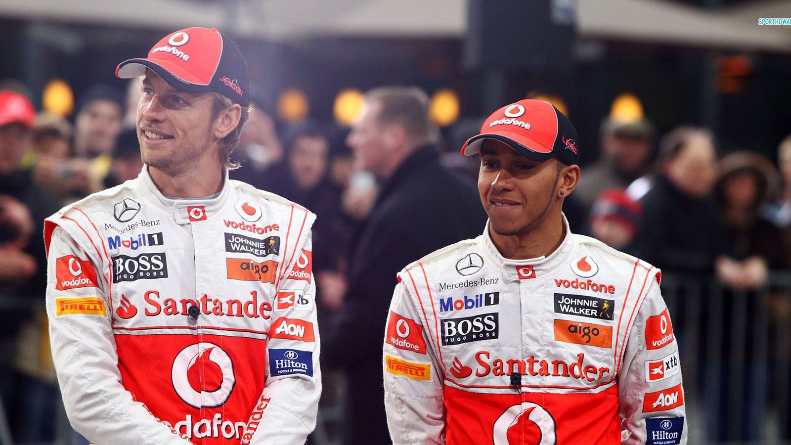 Σε αποκαλύψεις για την σχέση με του με τον Lewis Hamilton προχώρησε στο βιβλίο του ο Jenson Button.