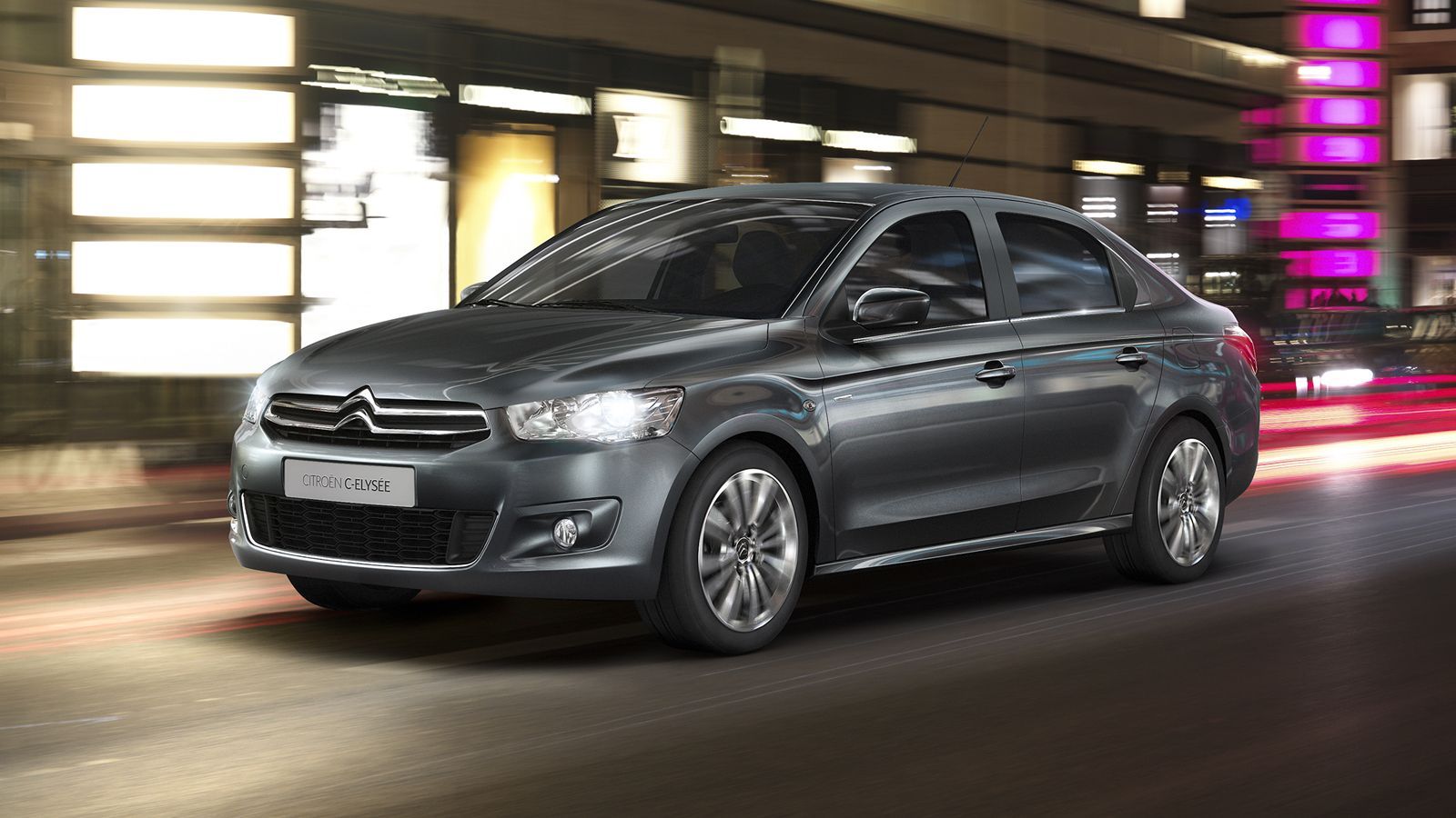 Ιδιαίτερο ενδιαφέρον έχει η προωθητική πολιτική για το Citroen C – Elysee, καθώς προσφέρεται σε ασυναγώνιστη τιμή, με μόλις 11.847 ευρώ στην έκδ