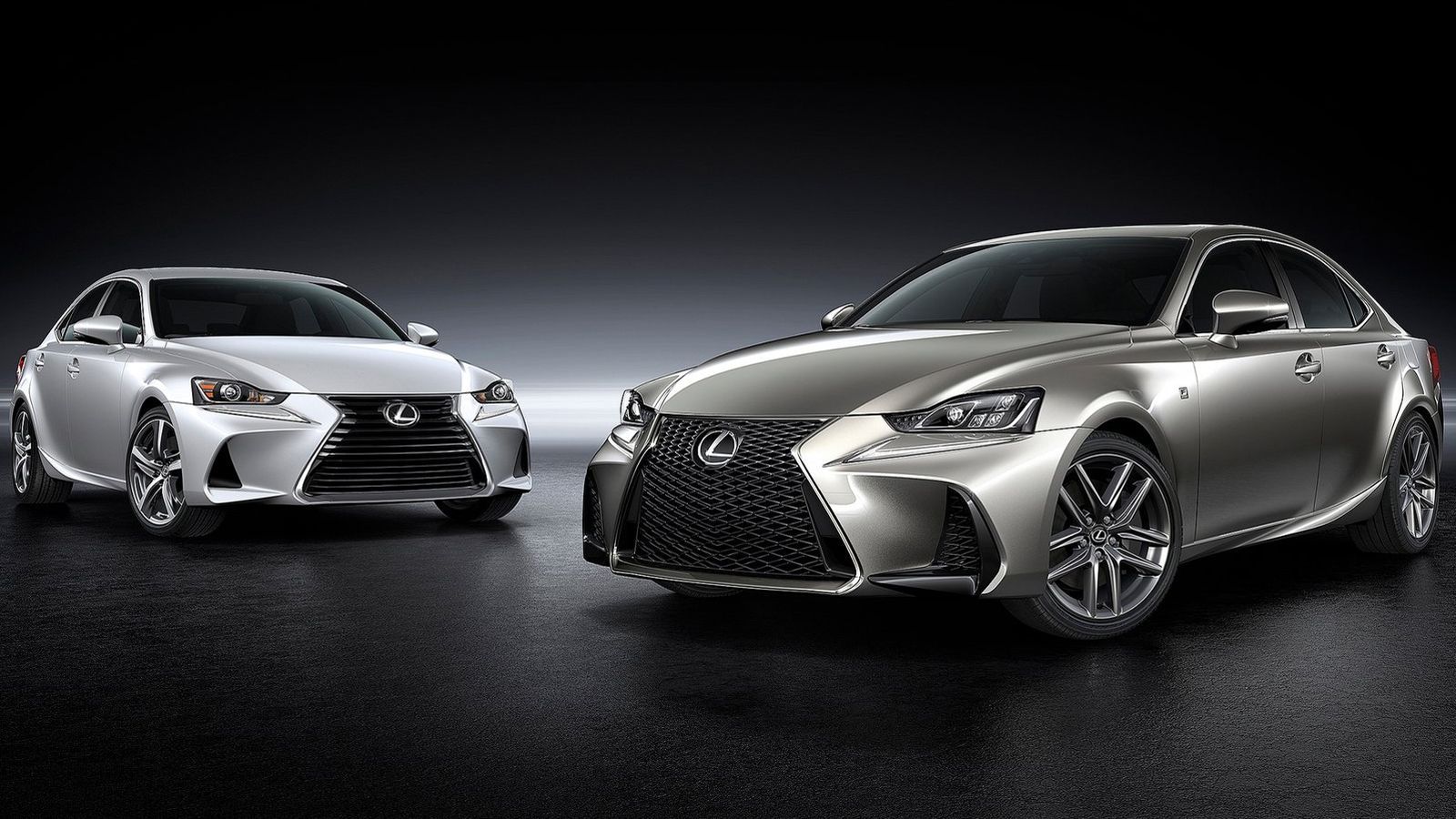 H Lexus παρουσιάζει στην έκθεση στο Πεκίνο την ανανεωμένη εκδοχή του IS.