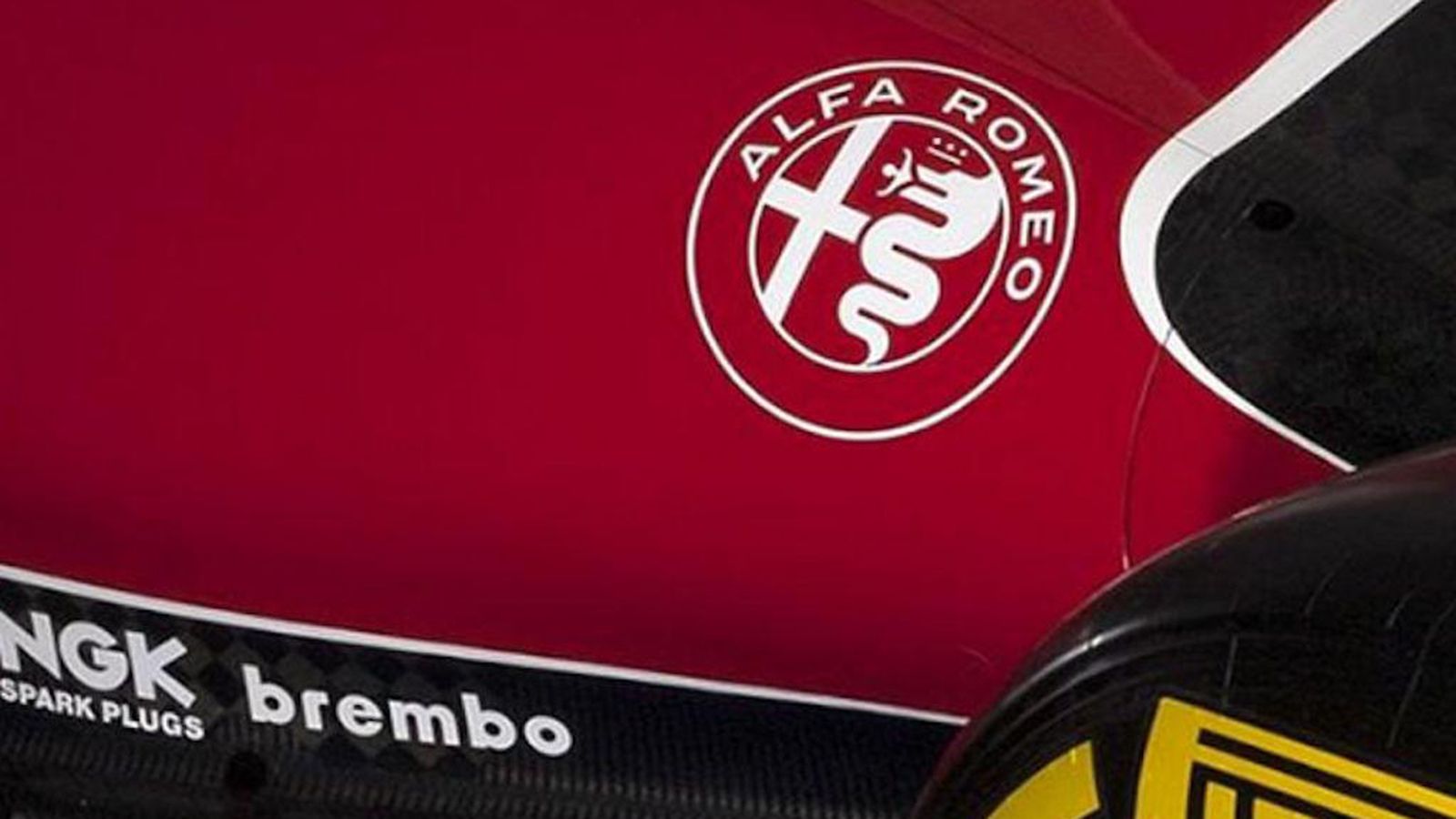 Το συμβόλαιο συνεργασίας μεταξύ της ιταλικής εταιρείας και της ομάδας της F1 έχει διάρκεια 2 ετών.