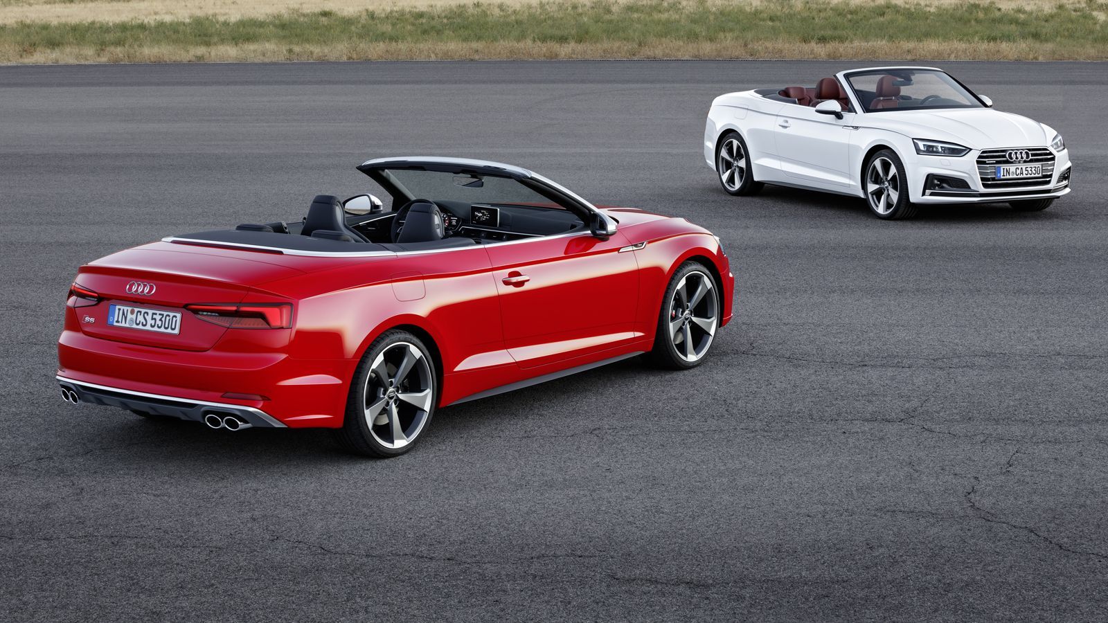 H Audi, μετά τα νέα Α5 Coupe και A5 Sportback, αποκάλυψε επίσημα και τη δεύτερη γενιά του A5 Cabriolet, όπως και τη γρήγορη έκδοση S5.