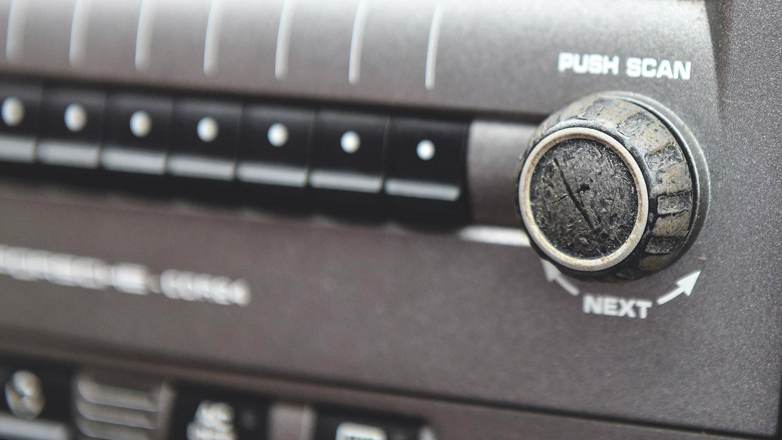 Η υποδοχή κάρτας sim είναι παλιά και συχνά ελαττωματική. Προβληματικό συχνά και το Cd player