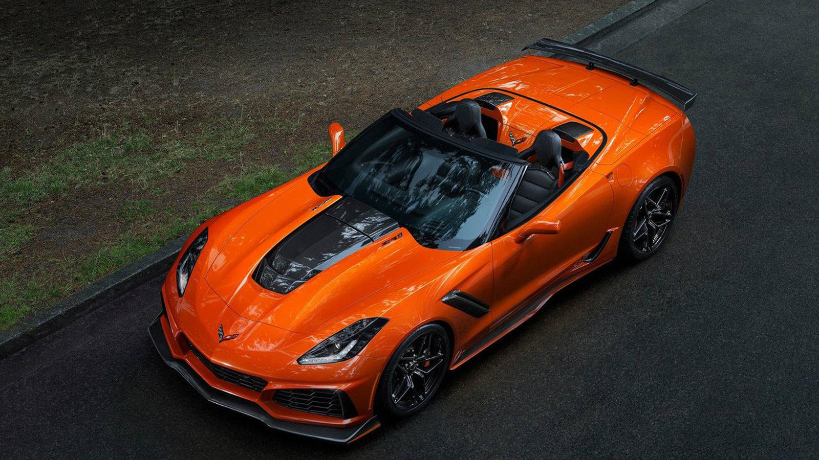Και η νέα Corvette ZR1 convertible διαθέτει τον ίδιο υπερτροφοδοτούμενο κινητήρα LT5 V8 6.2 λίτρων.