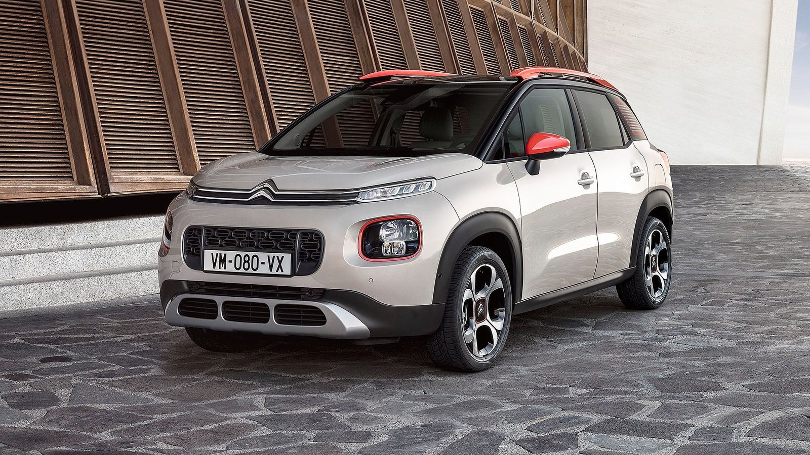 Το εμπορικό λανσάρισμα του νέου Citroen C3 Aircross ξεκίνησε στην Ευρώπη τον περασμένο Οκτώβριο και ήδη το γαλλικό compact SUV έχει προλάβει να κλείσε