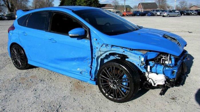 23.000 ευρώ ζητάνε για αυτό το τρακαρισμένο Ford Focus RS.