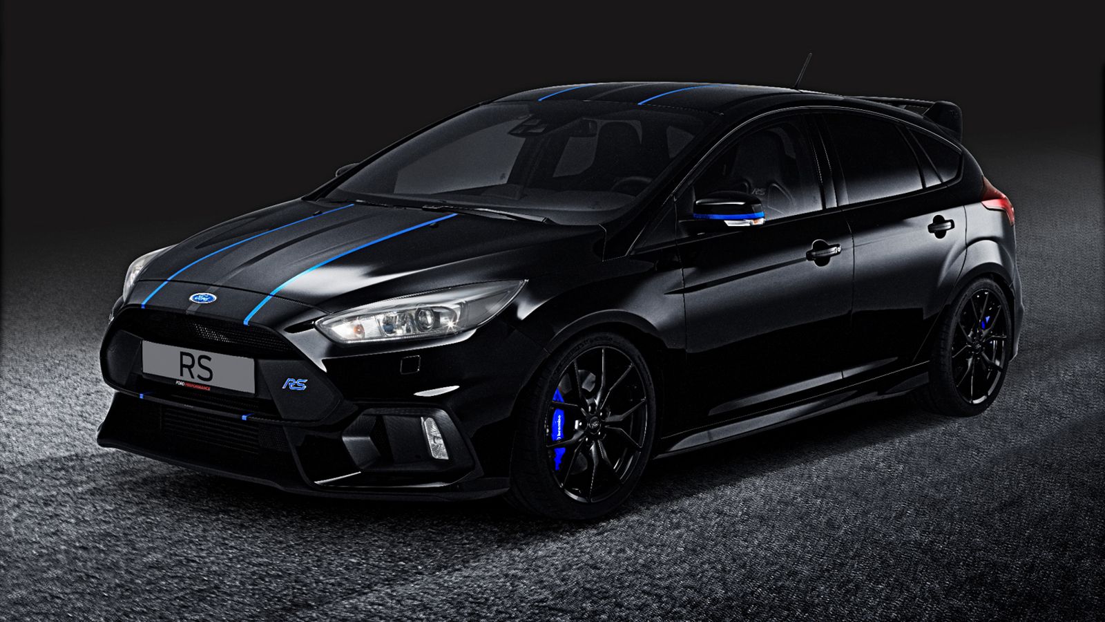 Η Ford Performance παρουσιάζει μια σειρά από εξαρτήματα που δημιουργήθηκαν σε συνεργασία με εταιρείες όπως οι Borla, KW, Remus και Roush. Μπορούν να π