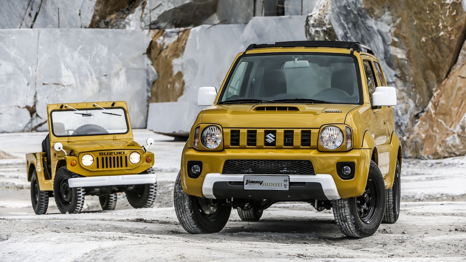 Το Suzuki Jimny Shinsei Limited Edition, μαζί με το LJ20 του 1972.