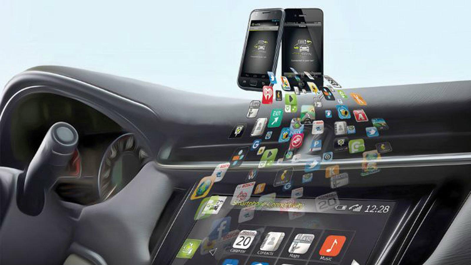 Οθόνες αφής, σύνδεση με Smartphones,GPS,είναι πλέον βασικά accessories..