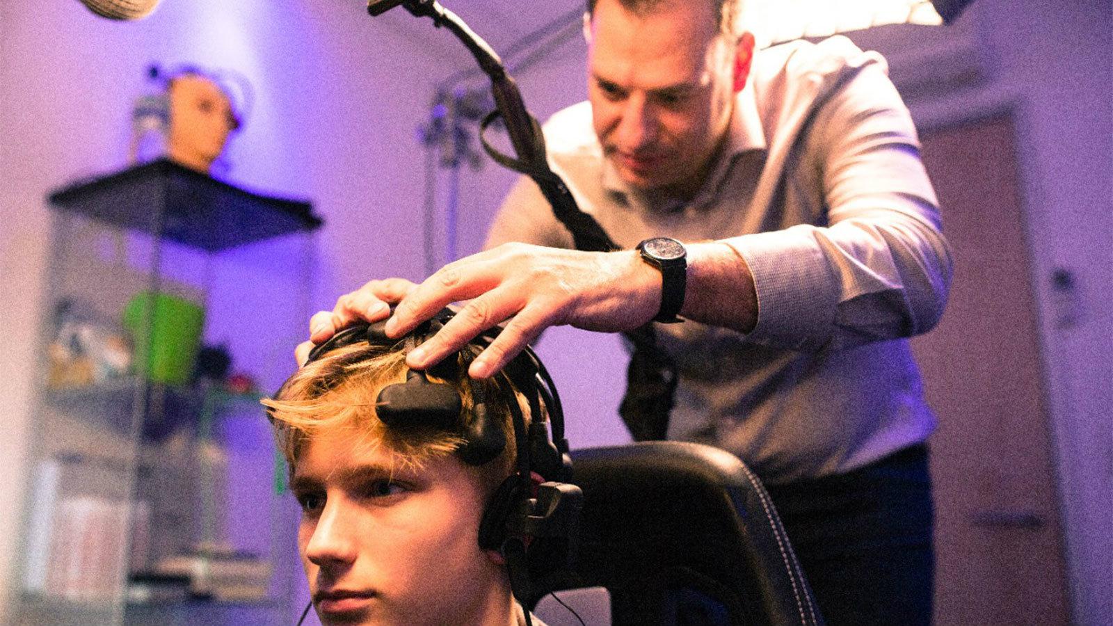 Μία νέα έρευνα πραγματοποιεί η Ford προκειμένου να διαπιστώσει εάν οι απλοί οδηγοί μπορούν να εκπαιδεύσουν το μυαλό τους για να αποδίδουν όπως οι οδηγ