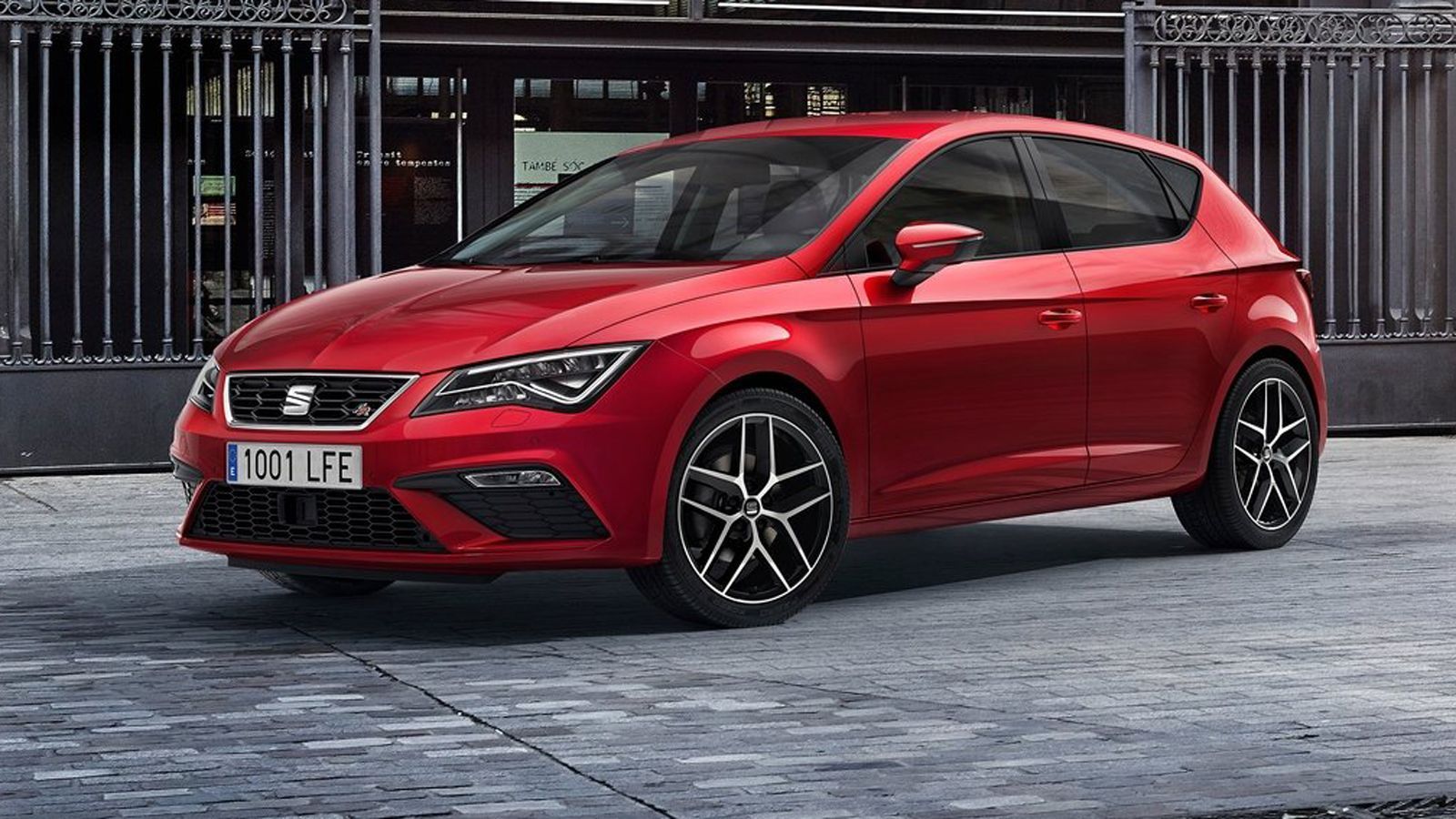 Η SEAT παρουσίασε και επισήμως την ανανεωμένη έκδοση του Leon. Μία διακριτική ανανέωση που αφορά όλη την γκάμα αμαξωμάτων του ισπανικού μοντέλου και έ