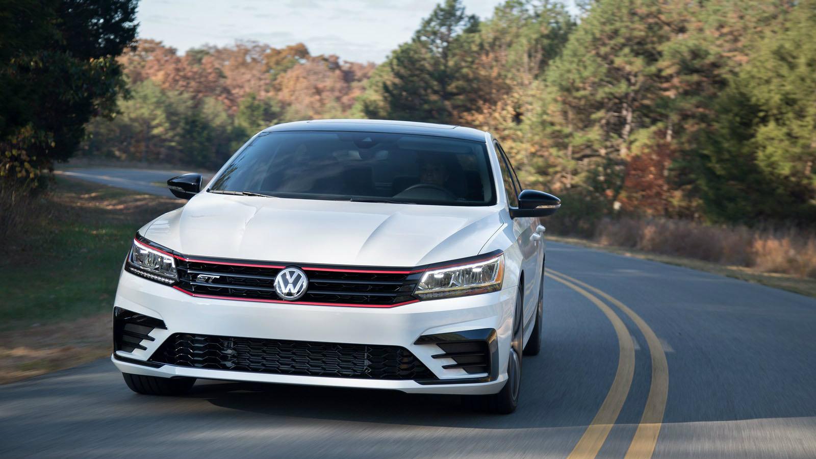 Ο Woebcken επιβεβαίωσε τις πληροφορίες ότι ο γερμανικός κολοσσός θα λανσάρει δύο νέα crossover.