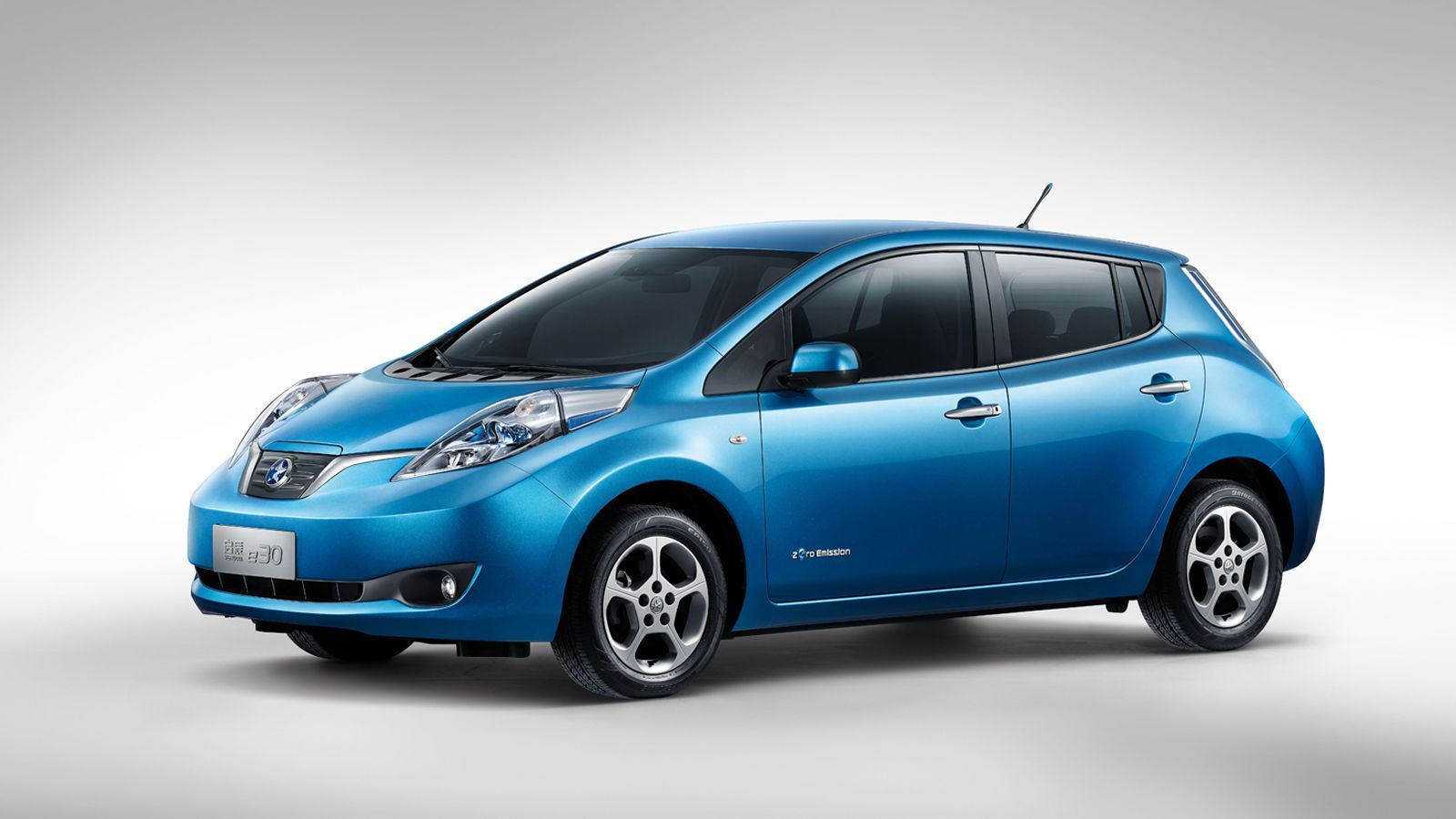 Η Κίνα ετοιμάζεται να δεχθεί στους δρόμους της 5 εκ. ηλεκτρικά και υβριδικά οχήματα μέχρι το 2020. Για αυτό η Renault-Nissan Alliance θέλει να αλλάξει