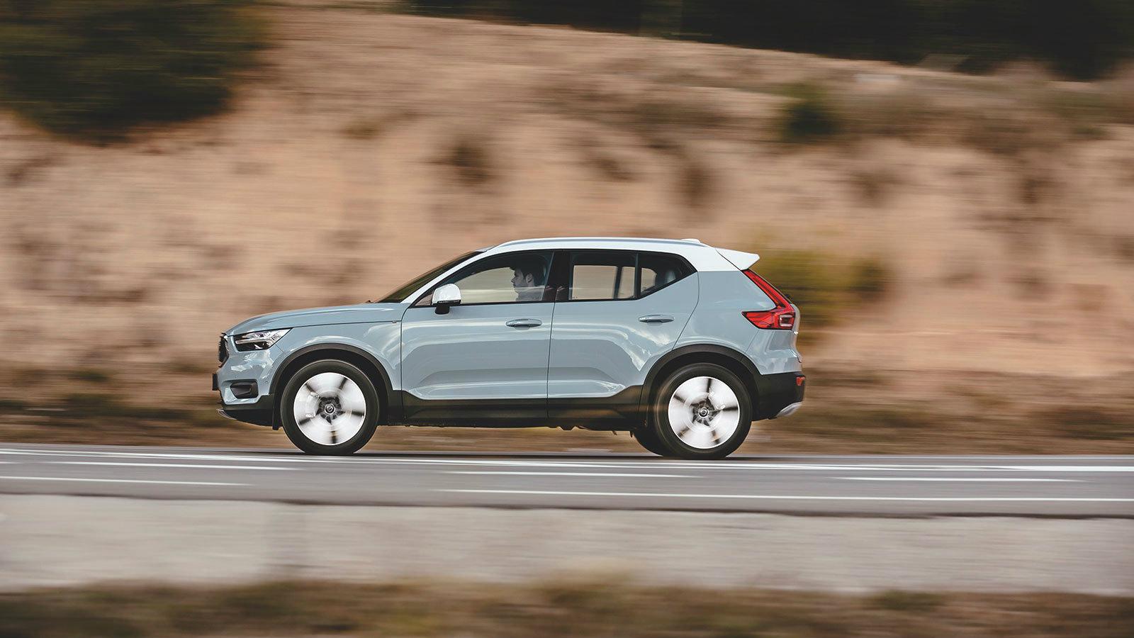 Τo XC 40 θα συνεχίσει την πετυχημένη πορεία των SUV της Volvo. Είναι διαφορετικό από τα γερμανικά της κλάσης και 100% Volvo. Ένας δυνατός αντίπαλος γι