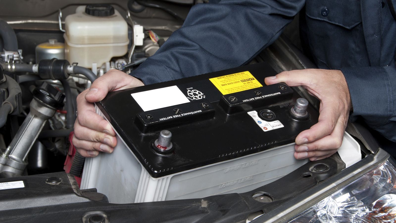 Η μπαταρία δίνει «ζωή» στο αυτοκίνητο, παρέχει ρεύμα σε όλα τα ηλεκτρονικά συστήματα και συμβάλλει στη μείωση της κατανάλωσης!