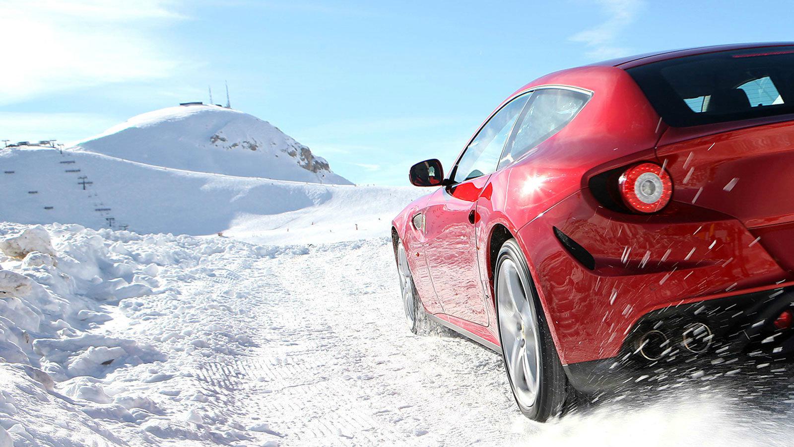 Χριστούγεννα με χιόνι;Εξοπλίσου με τις καλύτερες αλυσίδες της αγοράς