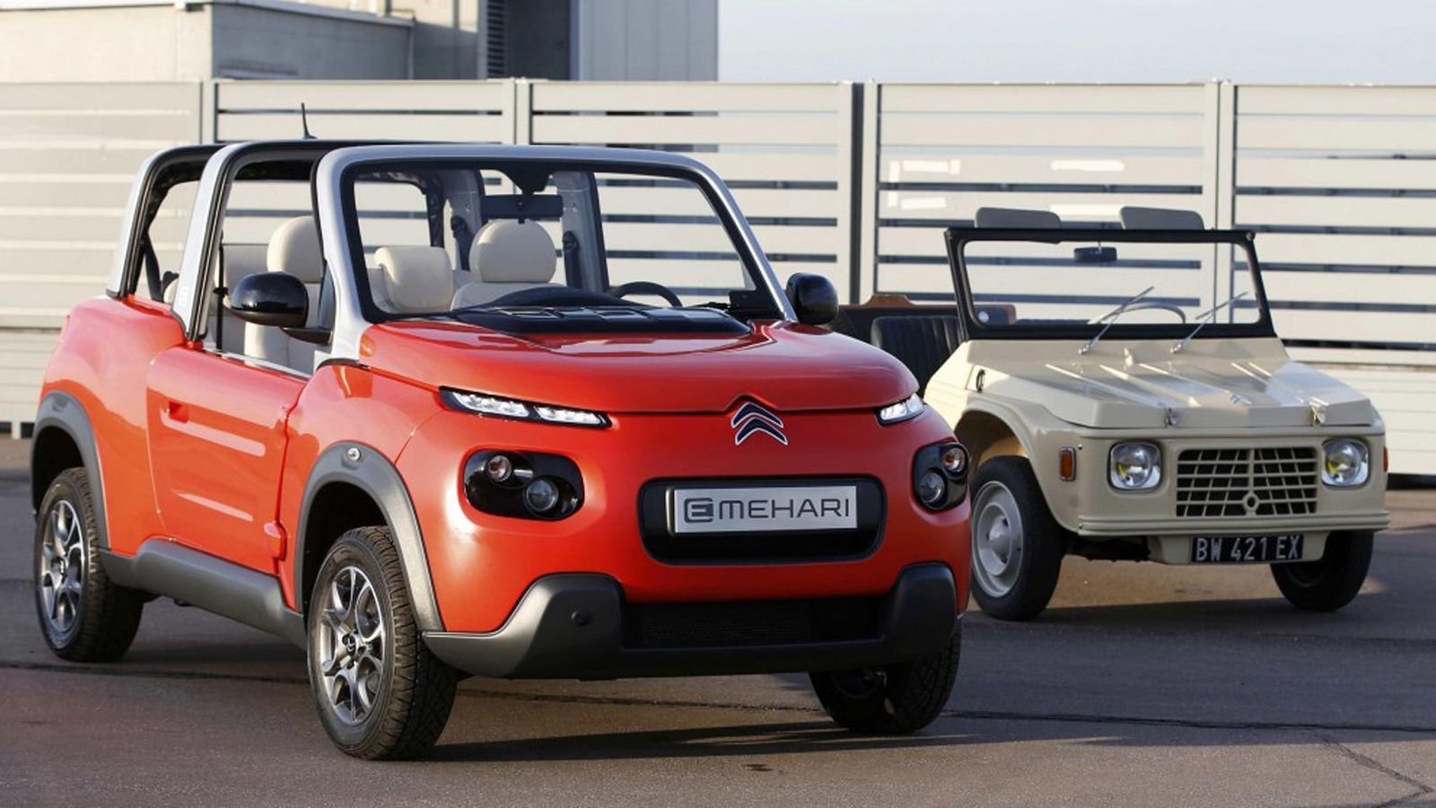 Ξεκίνησε η παραγωγή του ηλεκτρικού Citroen e-Mehari στη Γαλλία. Την άνοιξη, κοντά στο εμπορικό του λανσάρισμα, θα μάθουμε και ποια είναι η τιμή του.