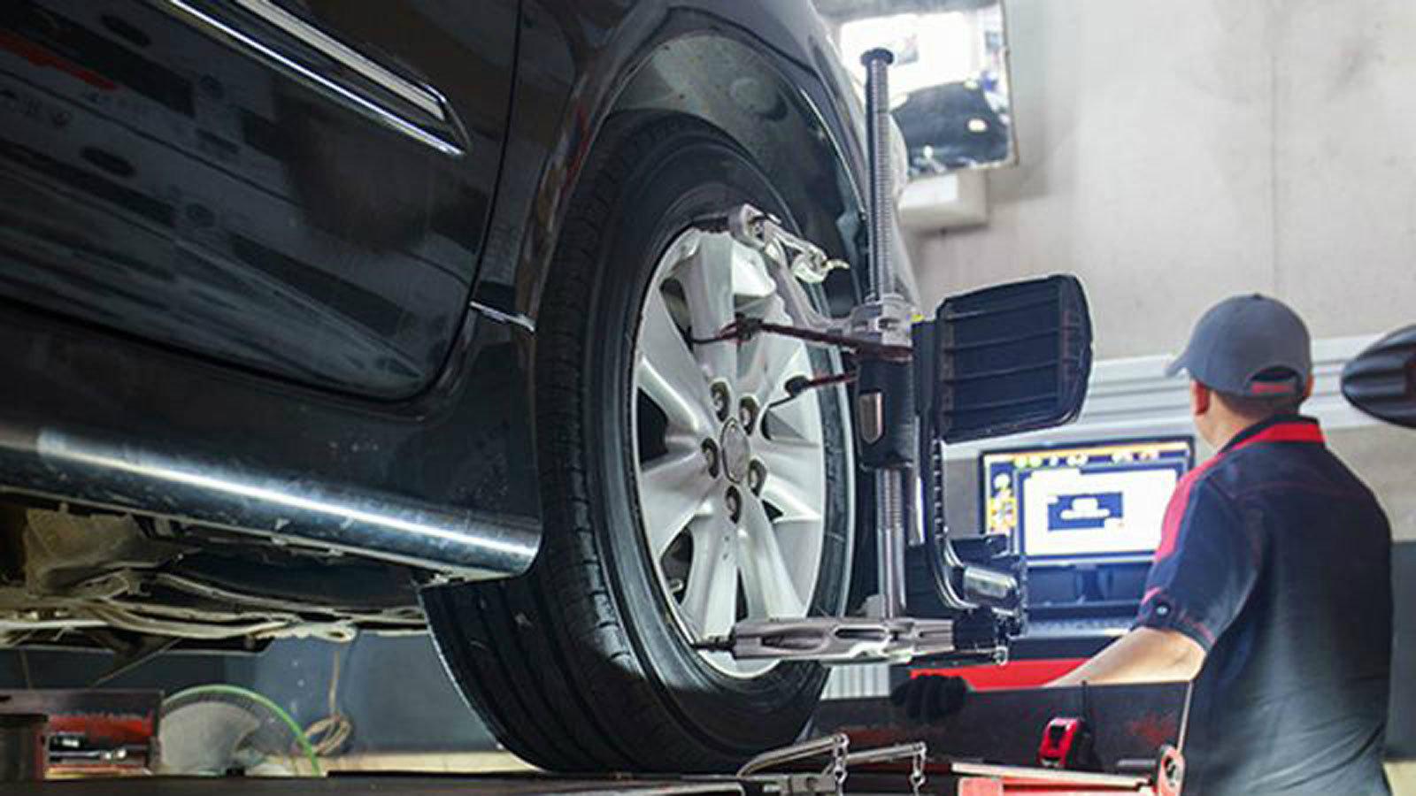 Η εργασία μπορεί να γίνει και στο βουλκανιζατέρ που αλλάξαμε τα ελαστικά μας.