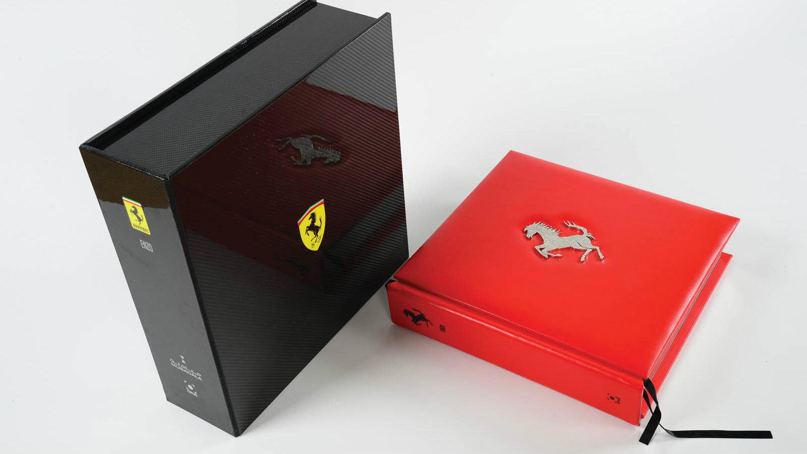 Το συγκεκριμένο βιβλίο της Ferrari είναι ένα προϊόν του εκδοτικού οίκου Kraken Opus.