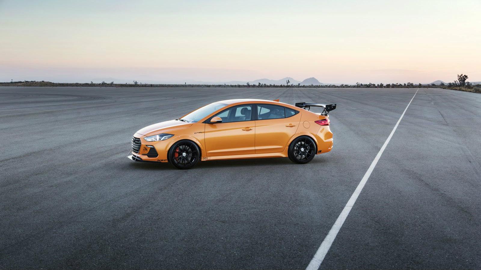 Το μοντέλο βασίζεται στο Hyundai Elantra Sport