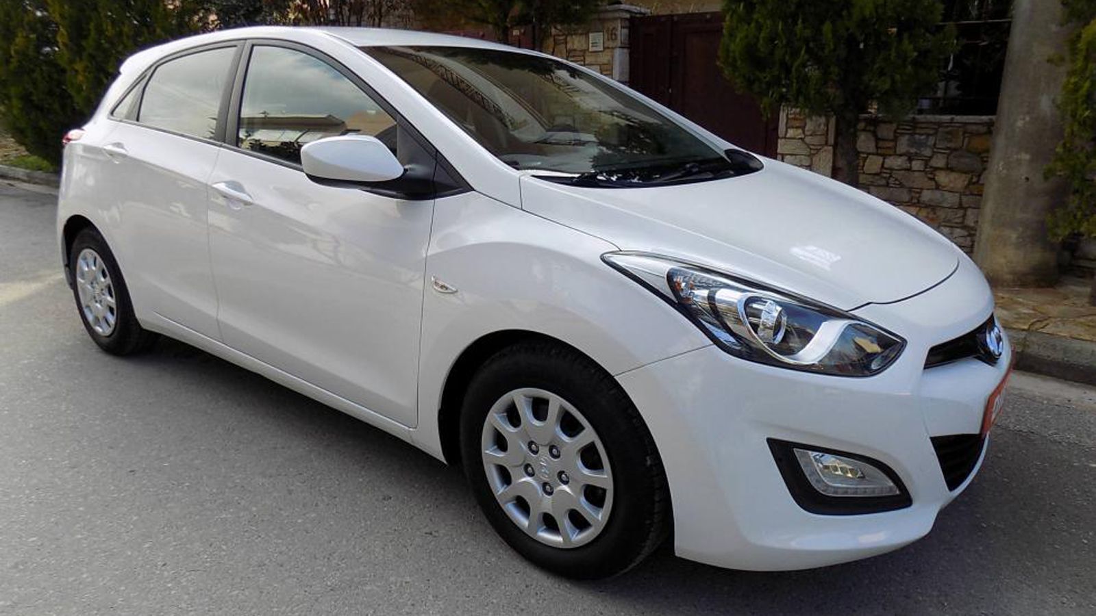 Το Hyundai i30 είναι εξαιρετικό στη συγκεκριμένη έκδοση αν κάνετε πολλά χιλιόμετρα καθημερινά!