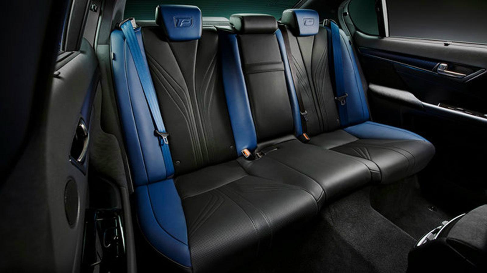 Με αφορμή τα δέκα χρόνια από την είσοδο της IS F στην αγορά, η Lexus επανασχεδίασε δύο από τα μοντέλα της 