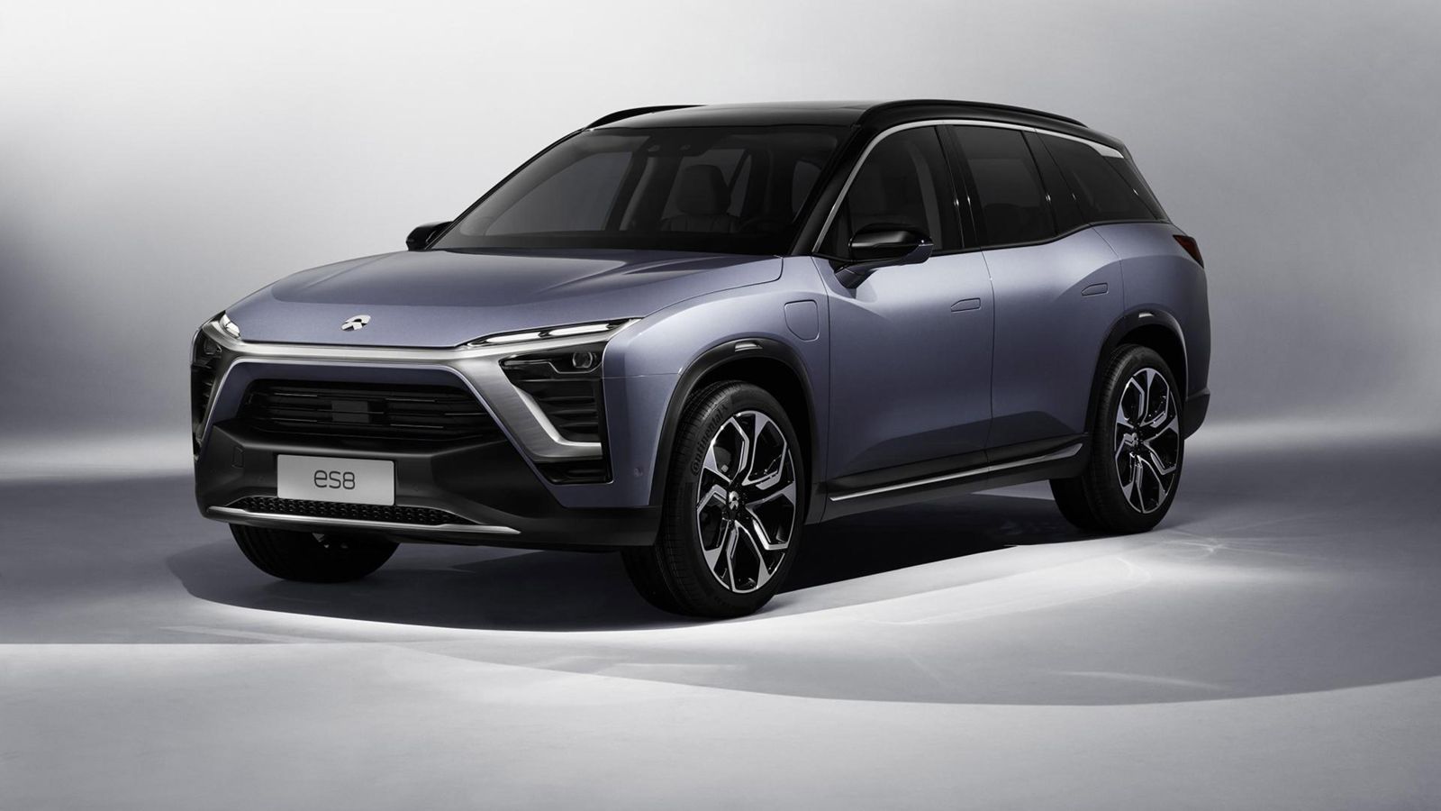 Η Nio μόλις παρουσίασε σε πελάτες της στο Πεκίνο το καινούργιο της SUV, το ES8, το οποίο λανσαρίστηκε ήδη στη χώρα με τιμές που ξεκινούν από τα 448.00