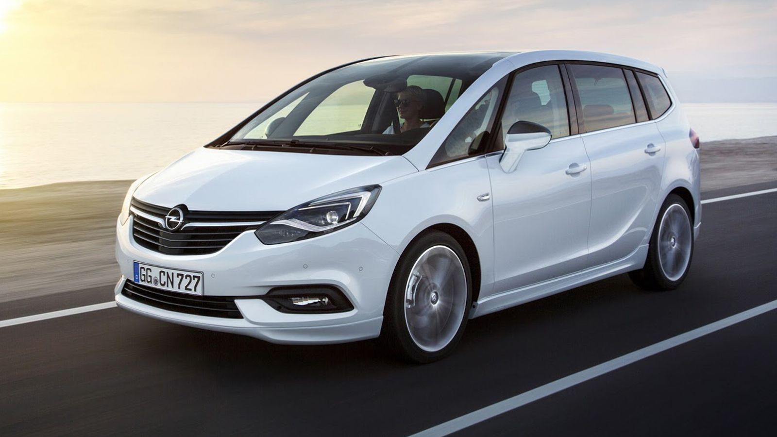 Η Opel μας δείχνει επισήμως την ανανεωμένη εκδοχή του Zafira Tourer, το οποίο θα αρχίσει την εμπορική του «σταδιοδρομία» το προσεχές φθινόπωρο.