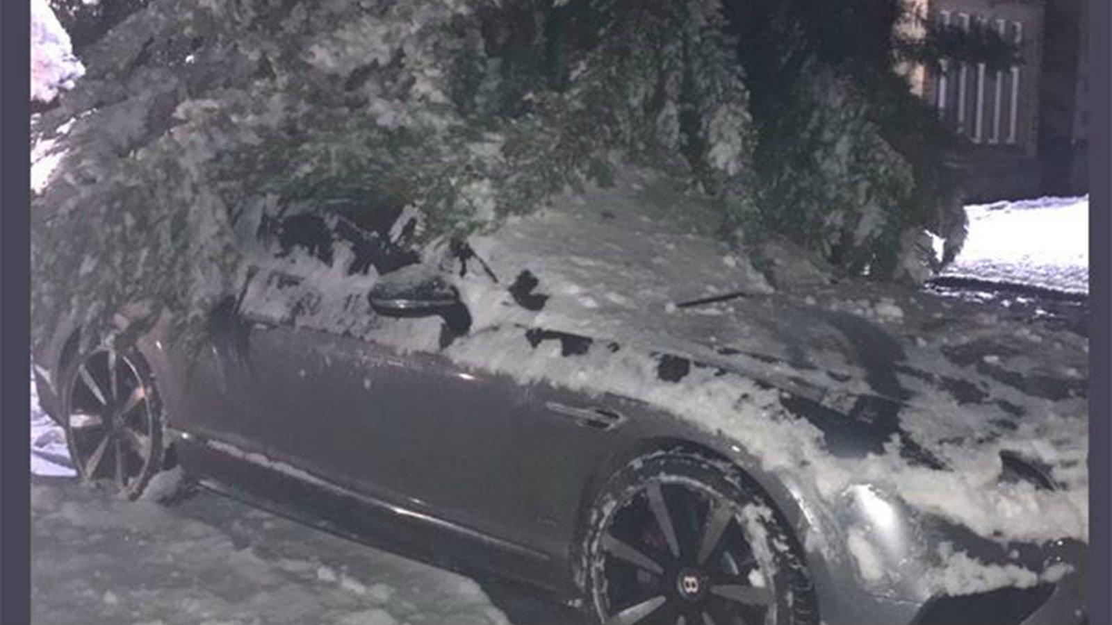 Στο «μάτι» της κακοκαιρίας φαίνεται πως μπήκε η Bentley του ποδοσφαιρικού αστέρα Μάικλ Όουεν.