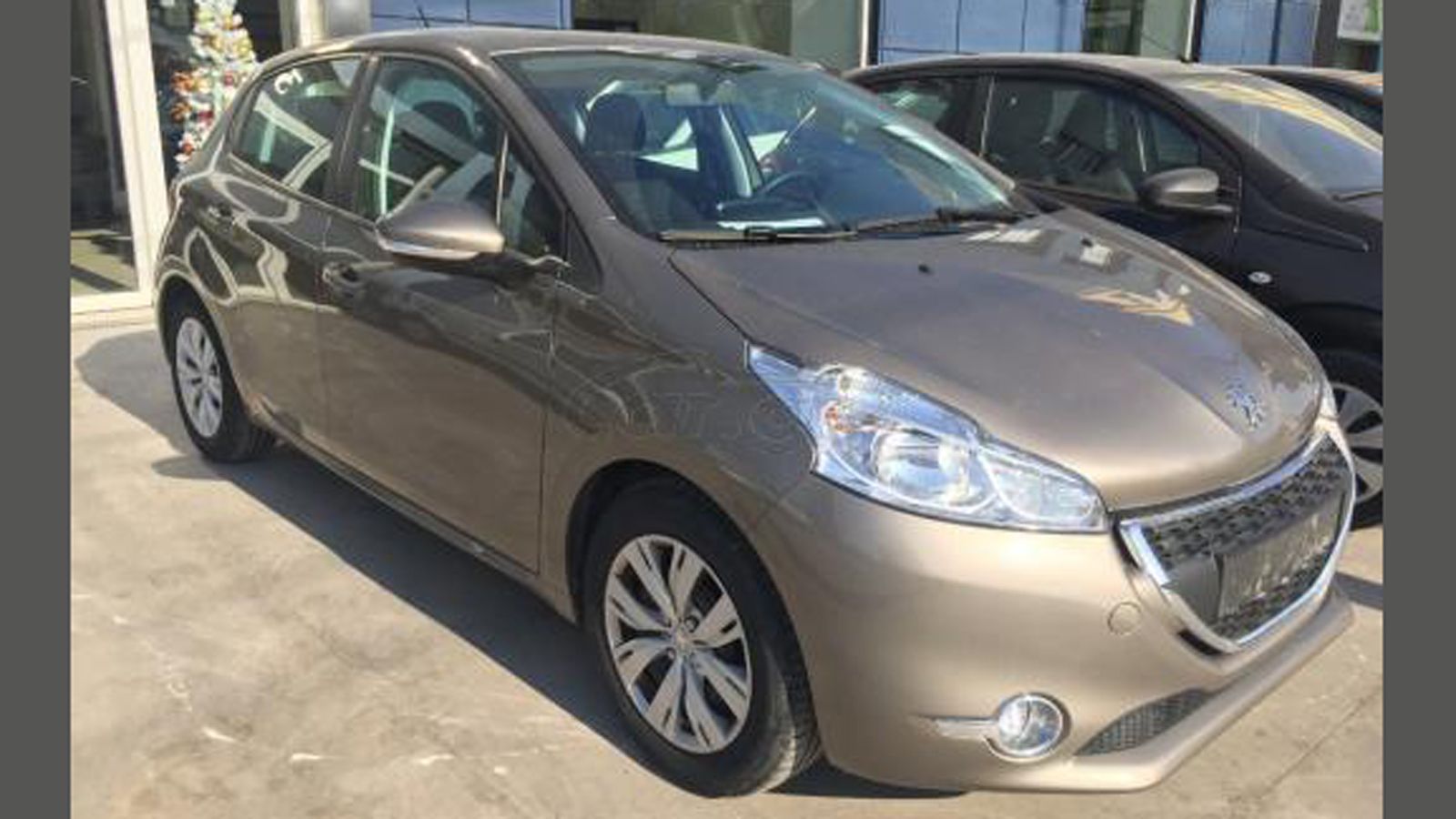 Με μέση εργοστασιακή κατανάλωση 3,8 λτ./100 χλμ. και 34.000 χλμ. στο οδόμετρο αυτό το Peugeot 208 του 2015 αξίζει την προσοχή σας.