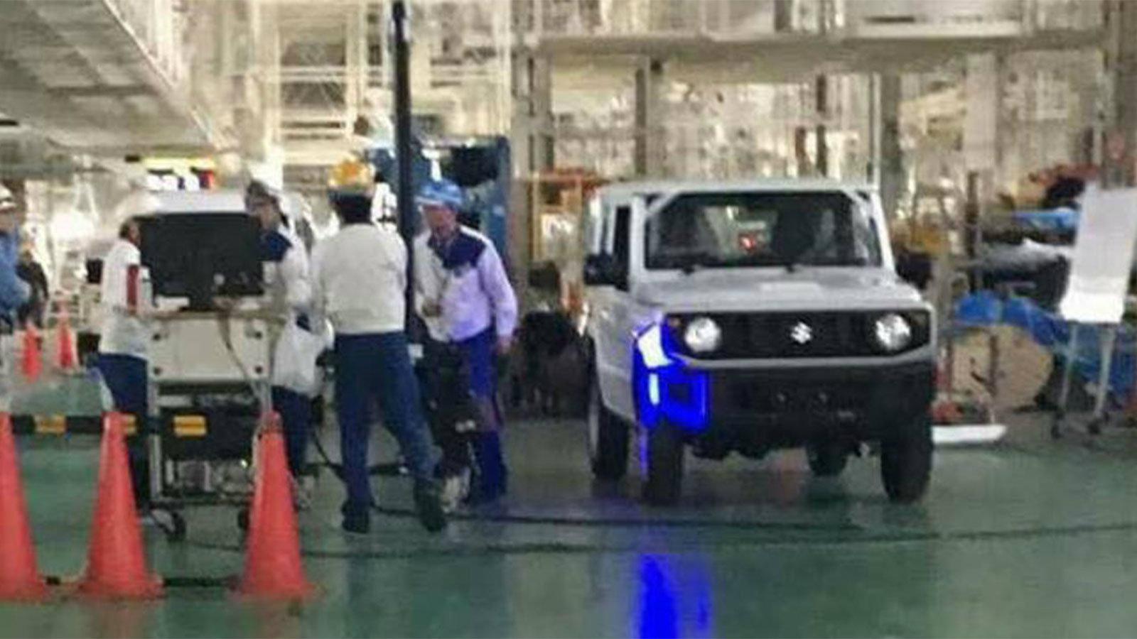 Εικόνες που δείχνουν το Suzuki Jimny 4ης γενιάς, μέσα από το εργοστάσιο το οποίο κατασκευάζεται ήρθαν στο φως της δημοσιότητας.