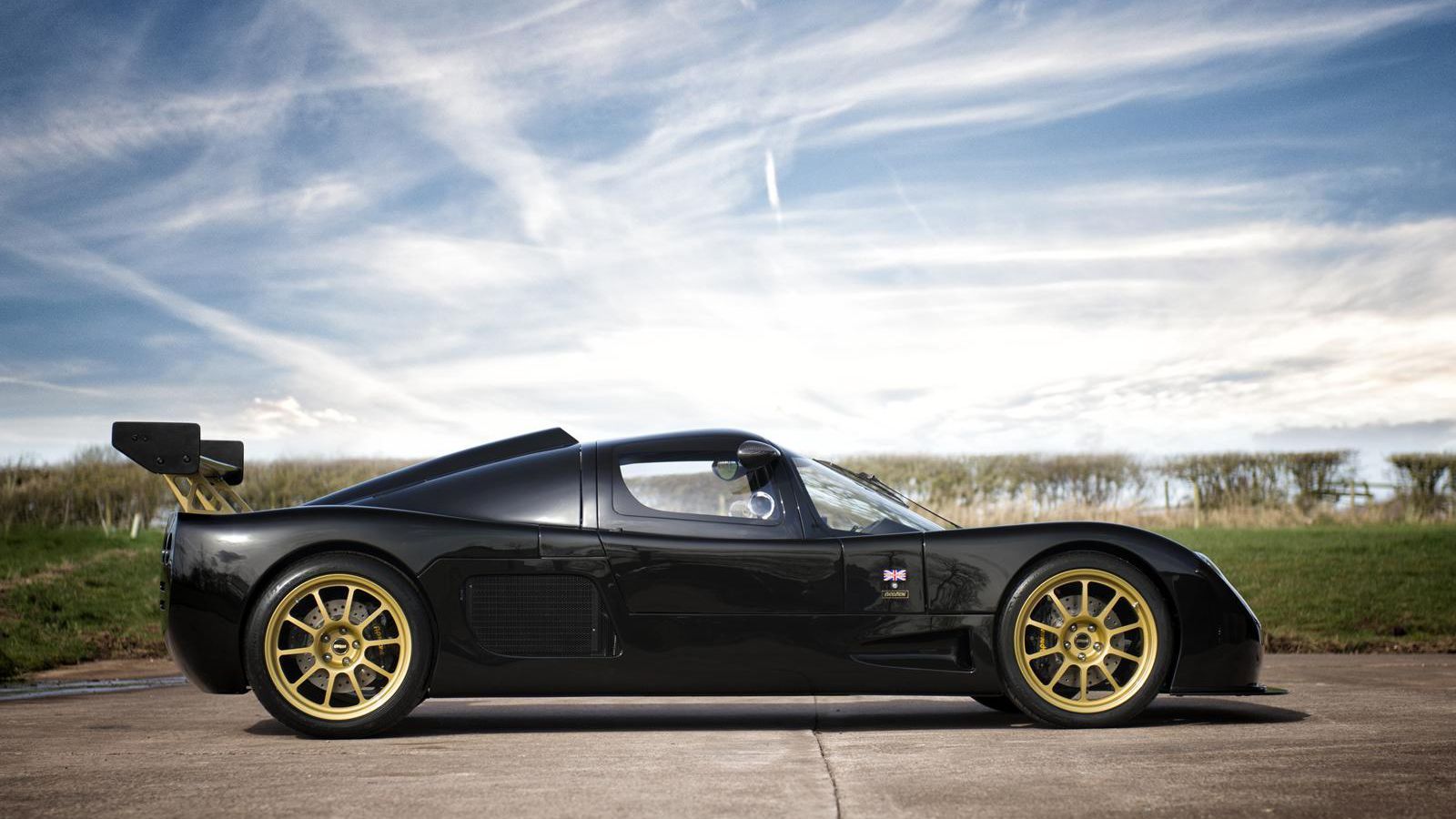 8,9 δλ. για τα 240 χλμ./ώρα